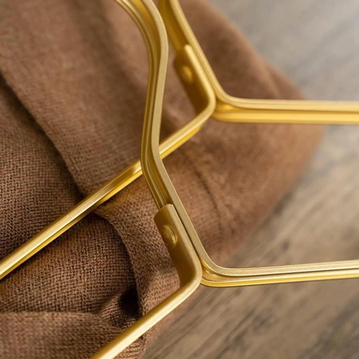 Cintres aluminium doré anti-rouille 42 cm – Épaules larges pour vestes